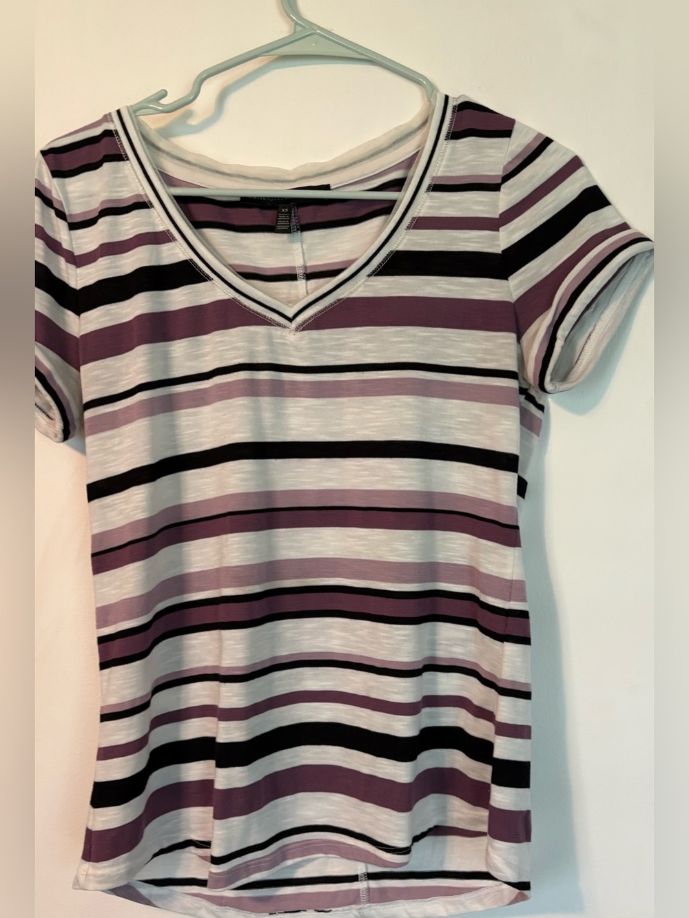 White House Black Market Lavender and Black Striped V-Neck Tee